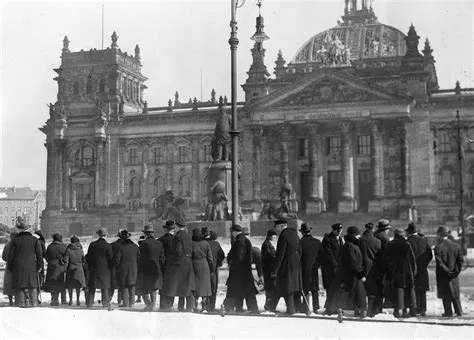  Der Reichstagsbrand: Eine Verschwörung oder eine Tat des verzweifelten Einzelnen? 